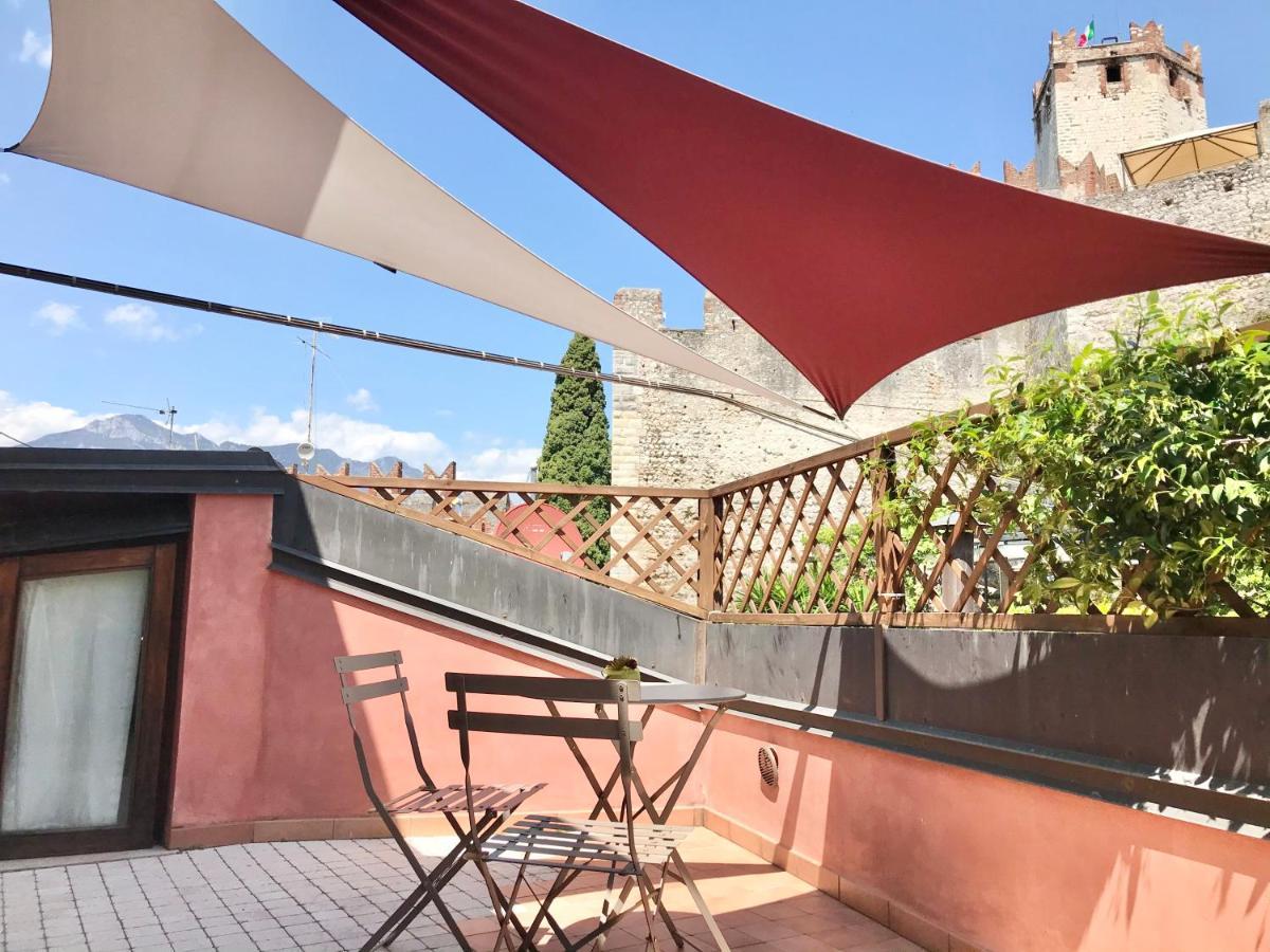 Il Castello Apartment Malcesine Luaran gambar