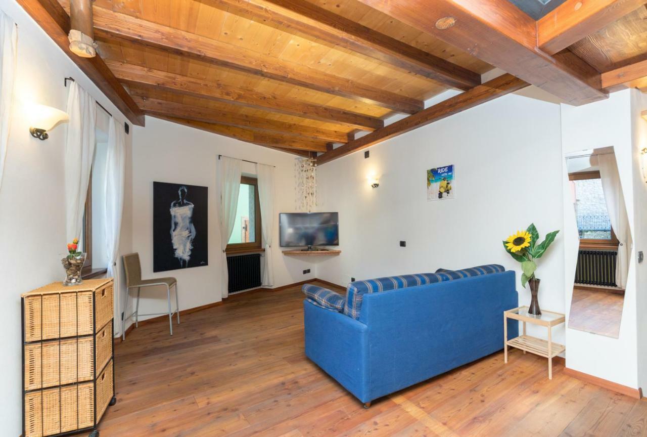 Il Castello Apartment Malcesine Luaran gambar