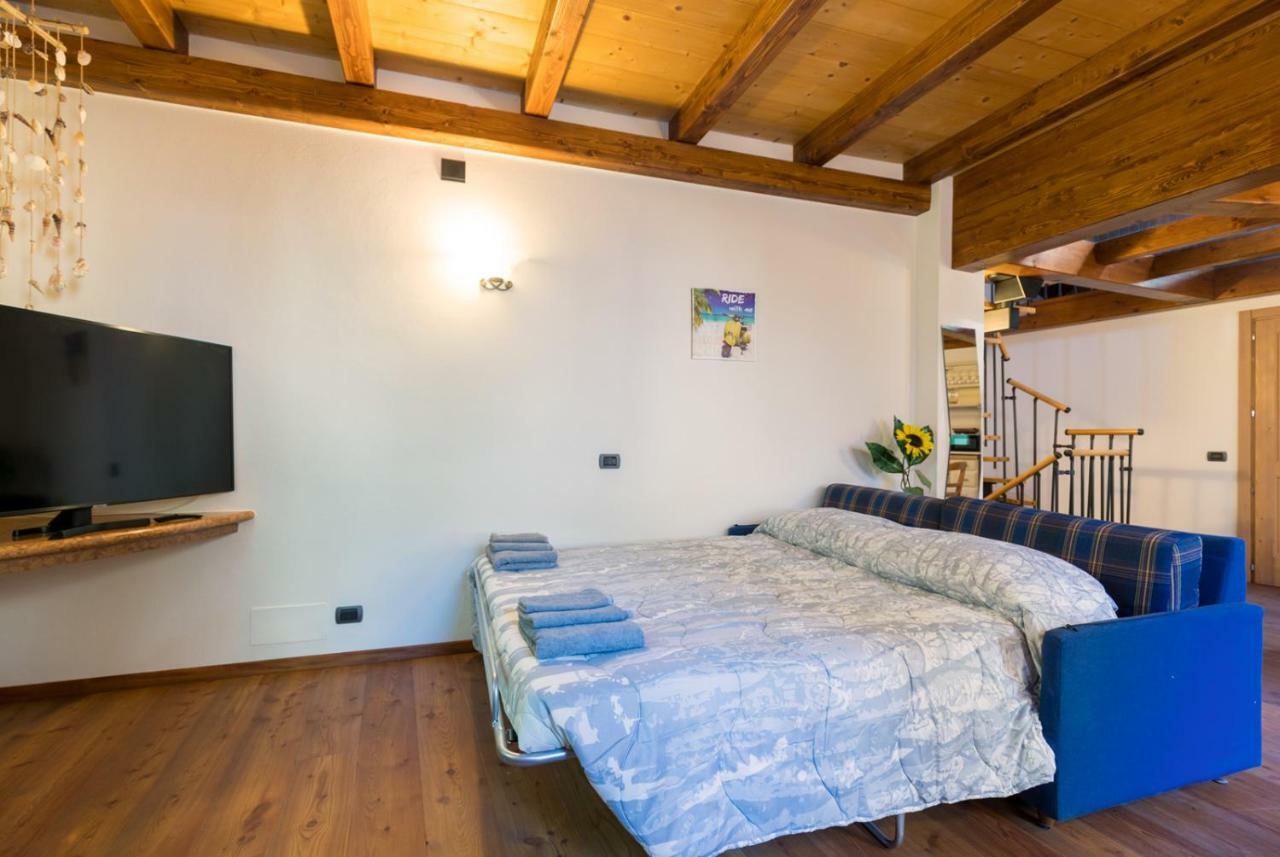 Il Castello Apartment Malcesine Luaran gambar